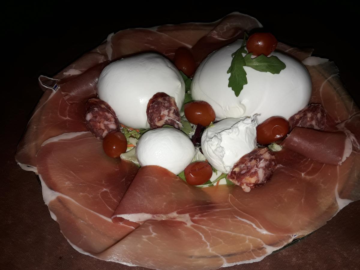 B&B Villa Molinari Restaurant E Baby Park Campagna Bagian luar foto
